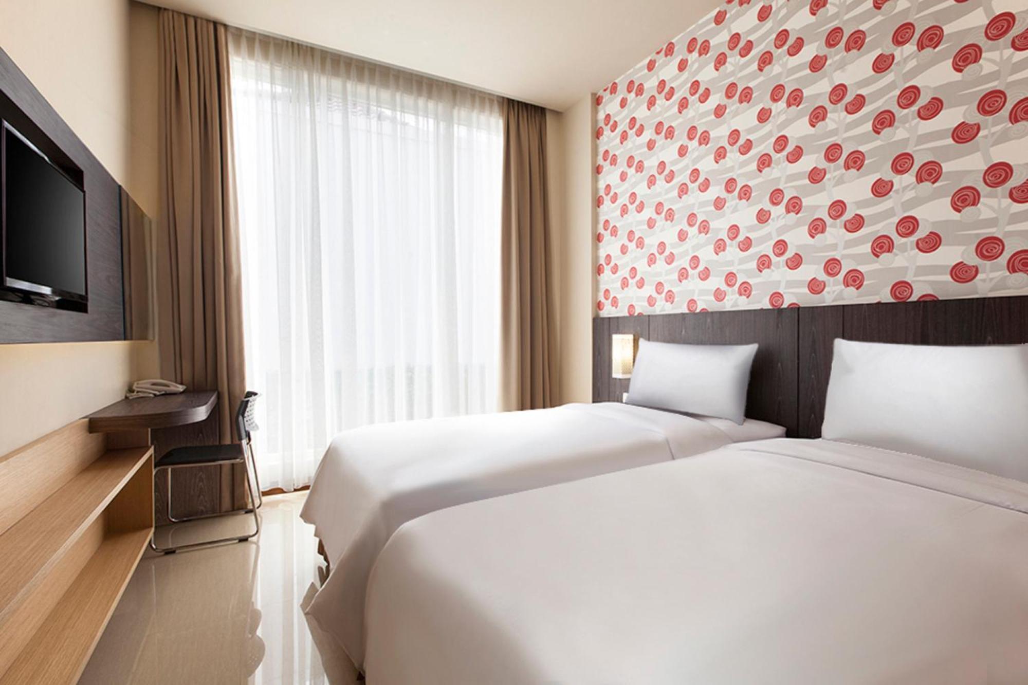 Aveon Express Hotel By Daphna International Yogyakarta Exterior foto