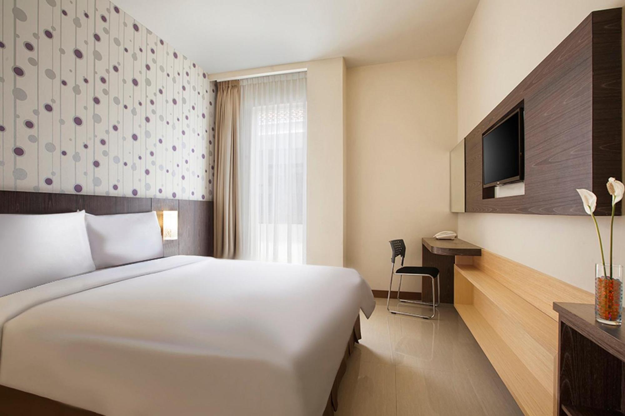 Aveon Express Hotel By Daphna International Yogyakarta Exterior foto
